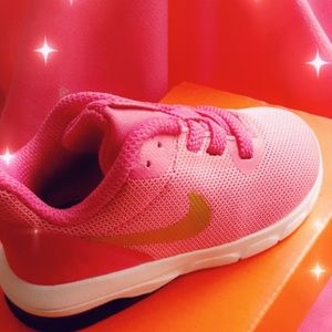 Girls nike shoes